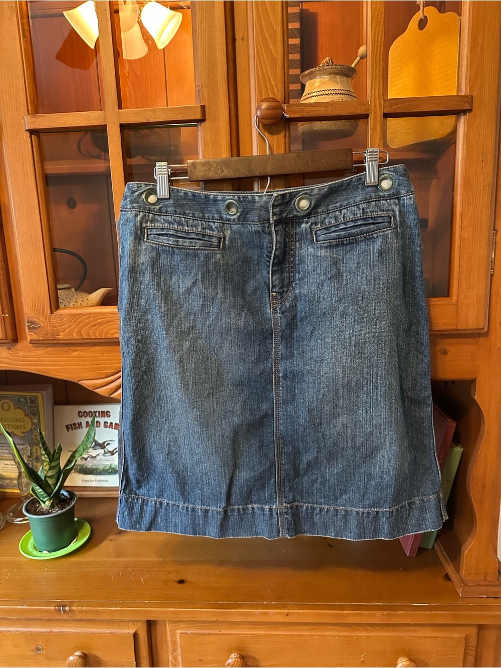 Liz Claiborne Y2K denim midi/mini skirt with belt loops size 10